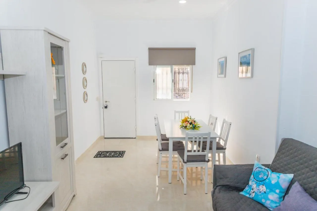 Casa Maestral - Patio Apartment Barbate Spain